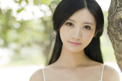 李妍曦是校花吗女生,校园里的璀璨明珠，当之无愧的校花风采